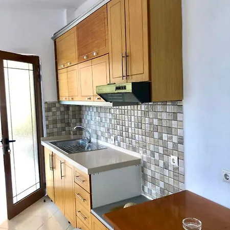 Hotel Zeneli Sarandë