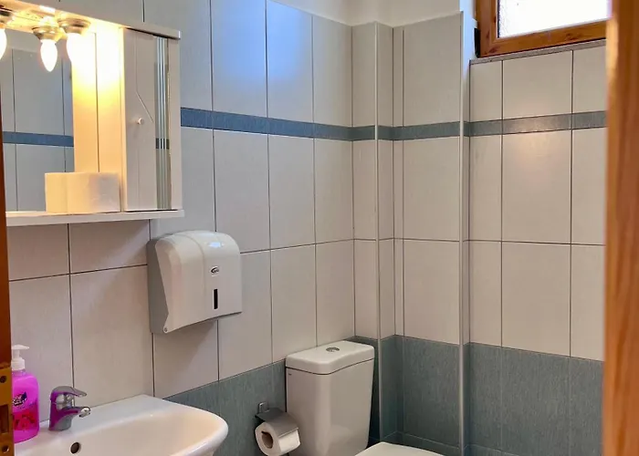 Hotel Zeneli *