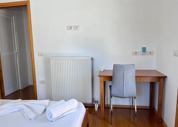 Hotel Zeneli *