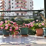 호텔 Zeneli Sarandë