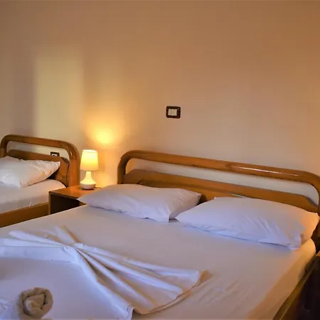 Zeneli ساراندا