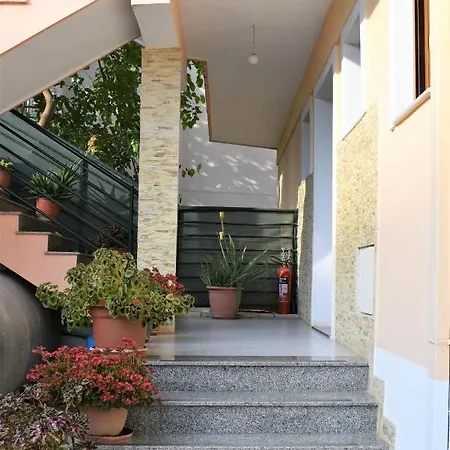 Hotel Zeneli