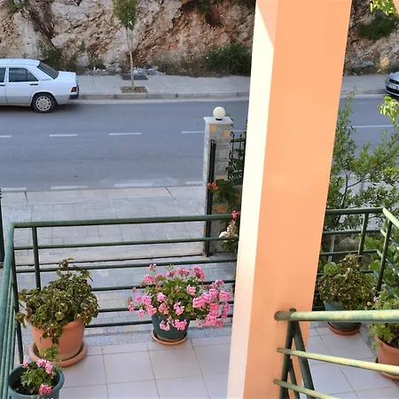 Zeneli Hotel *