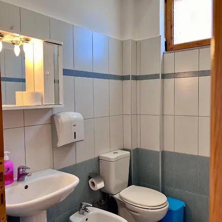 Hotel Zeneli *