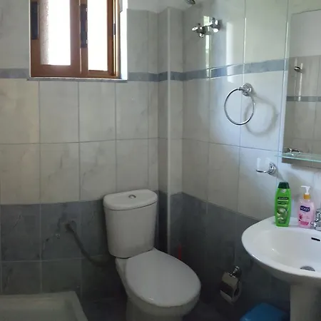 Szálloda Zeneli *
